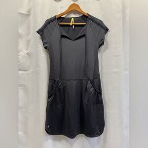 Lole Black short sleeve dress with pockets and four-way stretch - size small